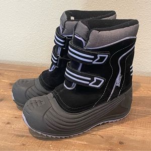 Totes Kylene Black/Lilac Boots Size 1